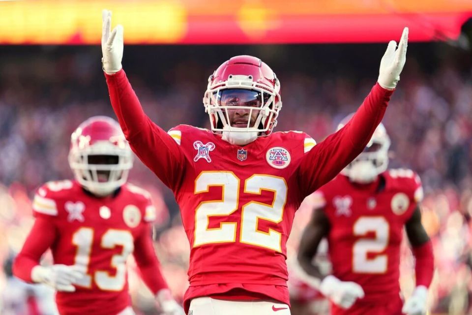 是队友爱戴 是队友爱戴