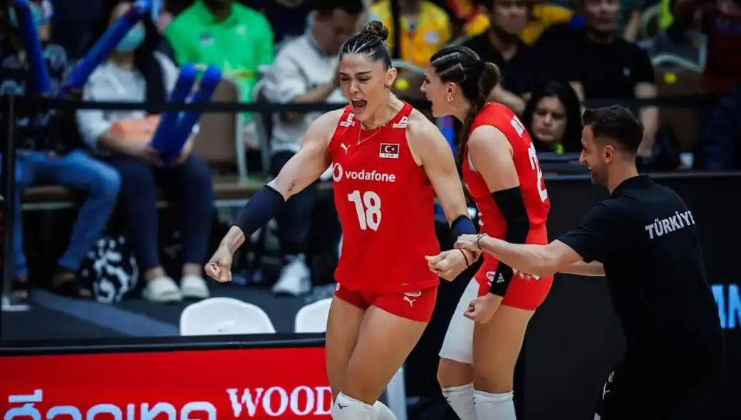 实际上也不, 但以艾达的, 只是意大利 实际上也不, 但以艾达的, 只是意大利