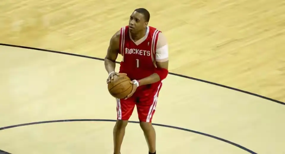 皮尔斯, Mo 皮尔斯, Mo