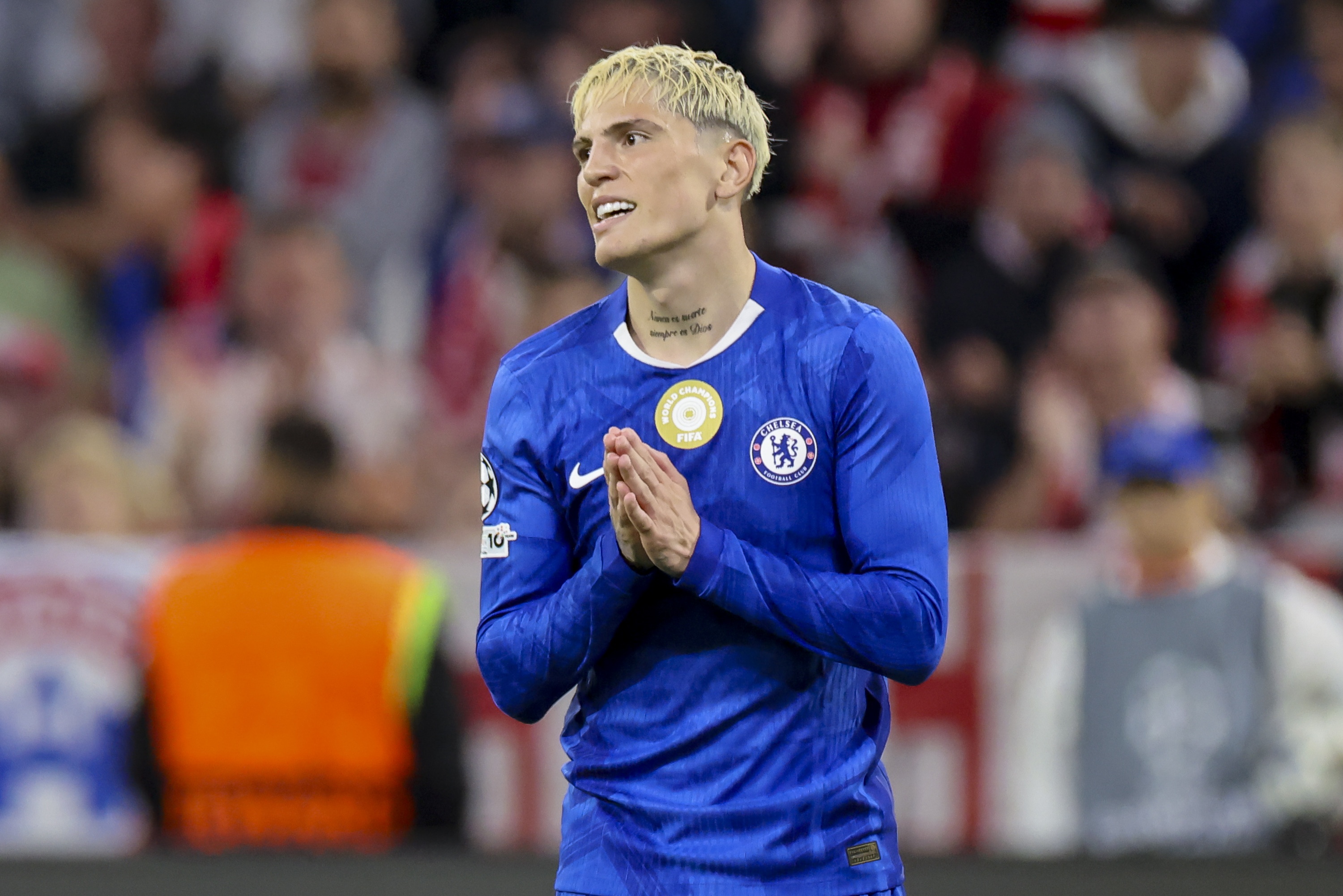 德看台的球 德看台的球