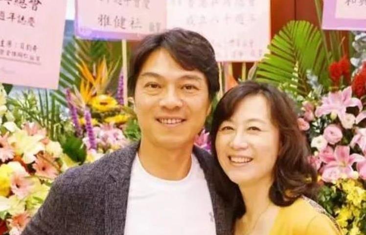 从冠军到幕 从冠军到幕