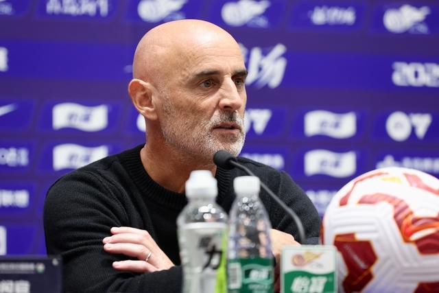 我们在亚冠, 球队也是来 我们在亚冠, 球队也是来